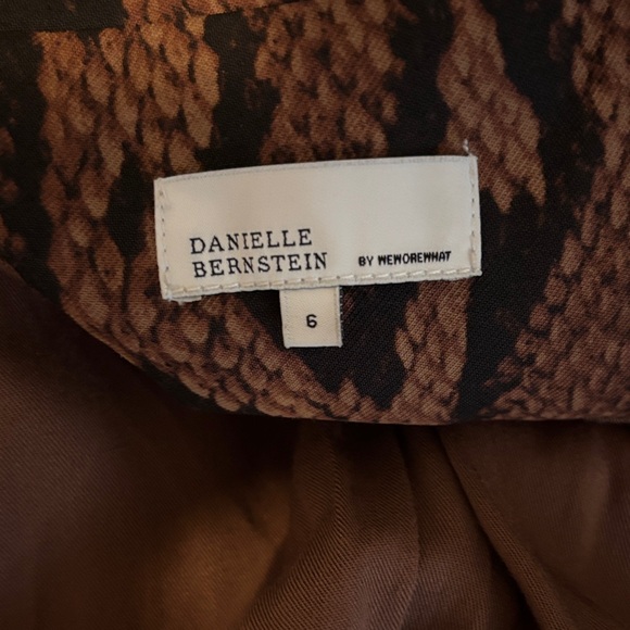 DANIELLE BERNSTEIN Brown Animal Print Blazer - Picture 2 of 4